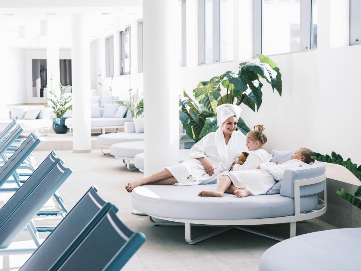 Falkensteiner Family Hotel Diadora Петркане Екстериор снимка The spa at the Grand Hotel