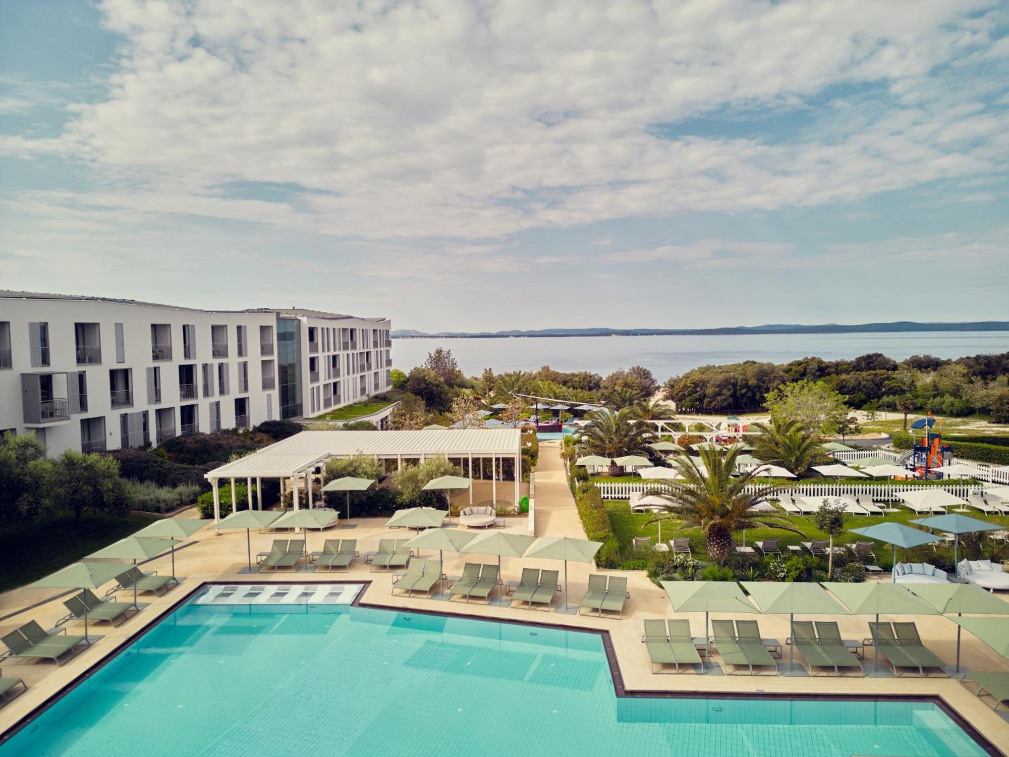 Falkensteiner Family Hotel Diadora Петркане Екстериор снимка View of the resort