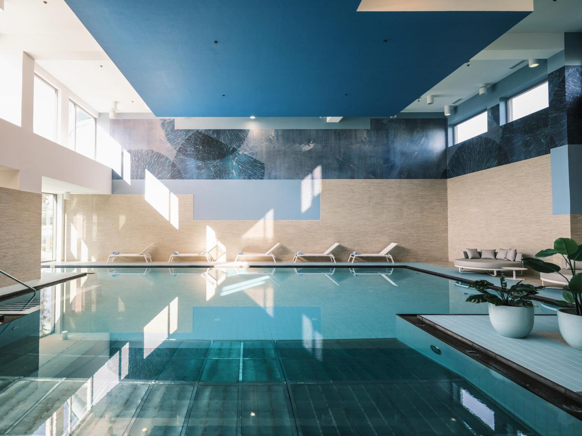 Falkensteiner Family Hotel Diadora Петркане Екстериор снимка The swimming pool at the hotel